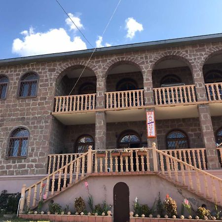 Max Hotel Gogi Alibegashvili Степанцмінда Екстер'єр фото