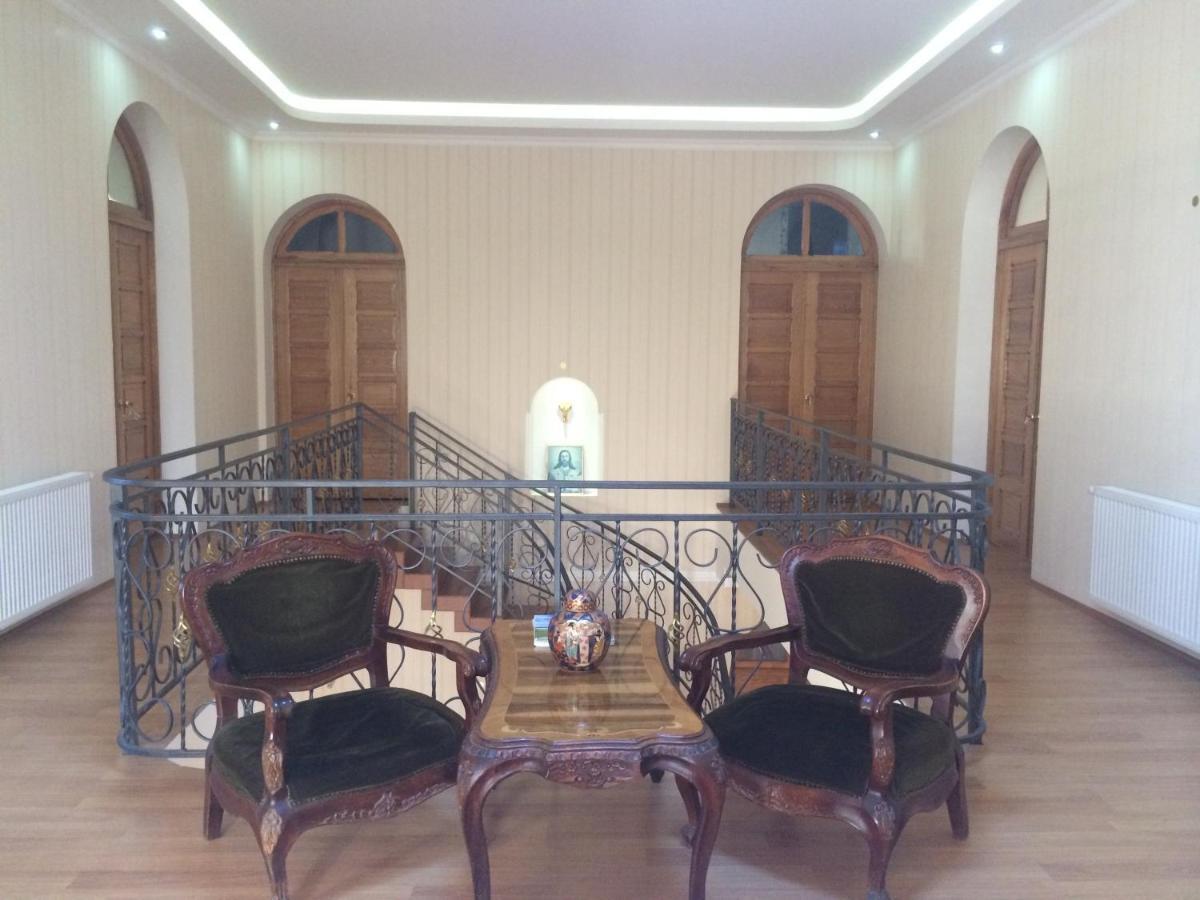 Max Hotel Gogi Alibegashvili Степанцмінда Екстер'єр фото